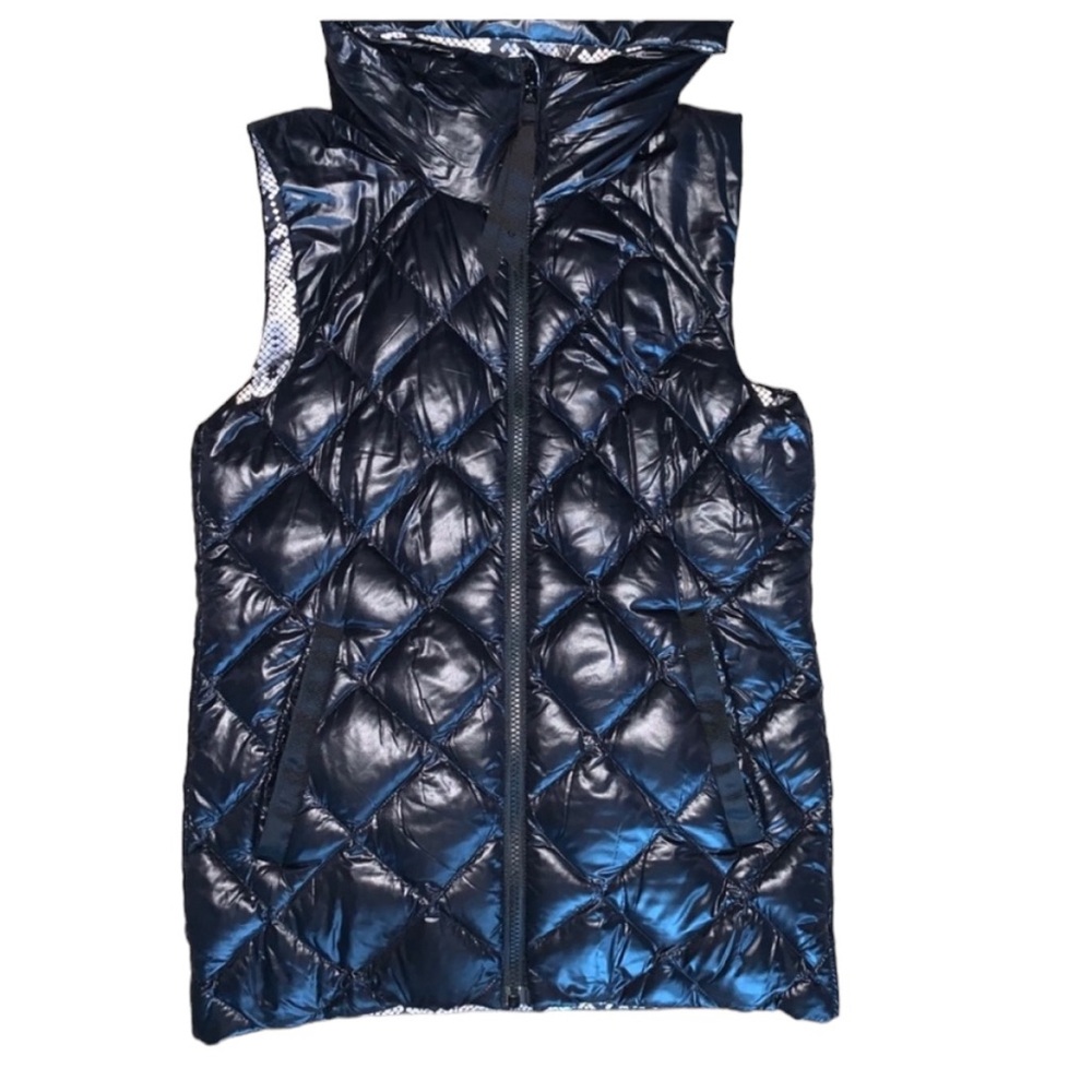 🔥 Lululemon The Fluffiest Vest/ Reversible Black/ Size 6 🔥